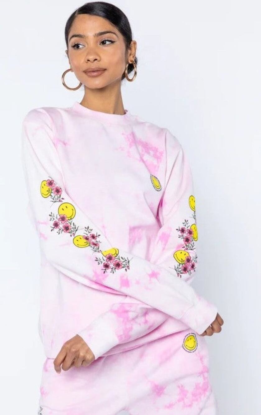 NEW PINK SMILEY HAPPY BOUQUET CREWNECK size S